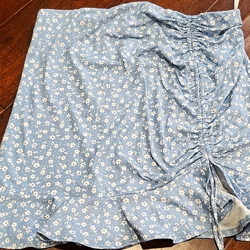 Floral print skirt